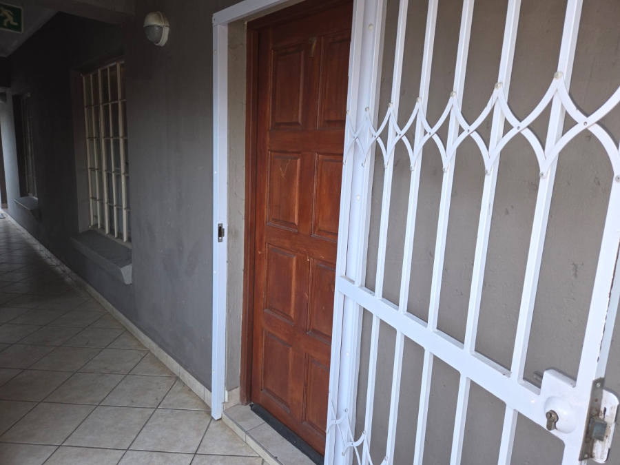 2 Bedroom Property for Sale in Waterval East North West
